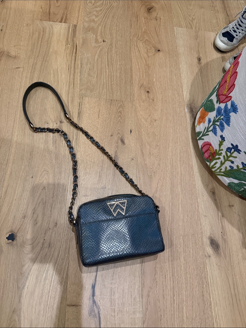 Textured Black Crossbody Bag with Chain Strap